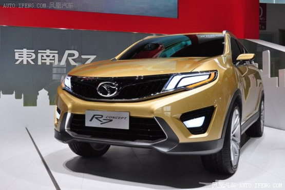 東南新7座SUV R7