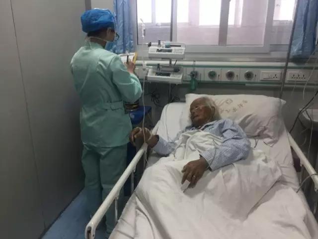 登封86歲老人在ICU住5天 仨女兒全都避而不見