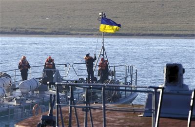 當?shù)貢r間2014年3月21日，克里米亞塞瓦斯托波爾，烏克蘭海軍登陸艦。