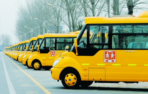 河南部分校車擬設(shè)“政府保障” 校車司機須滿足六條件