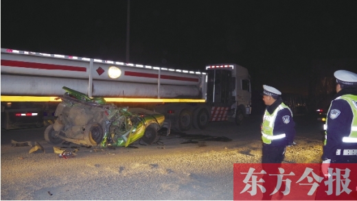 昨日下午，鄭平路與107國道并線處突發(fā)車禍，造成鄭平路擁堵兩個多小時