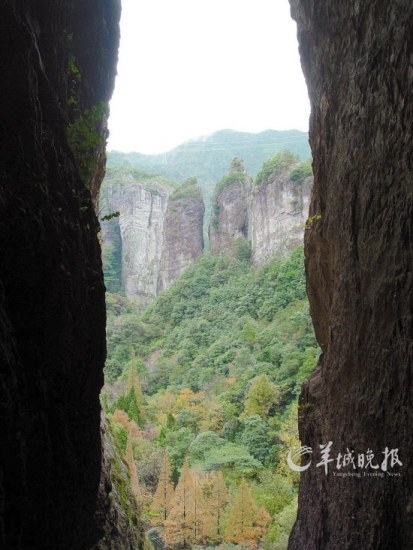 雁蕩山以奇峰、瀑布著稱。