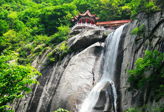 炎炎夏日 避暑哪里去