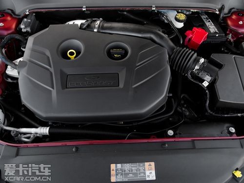 　　福特第二代Fusion搭載的2.0L Ecoboost發(fā)動機