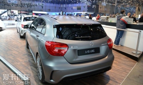 奔馳A45 AMG