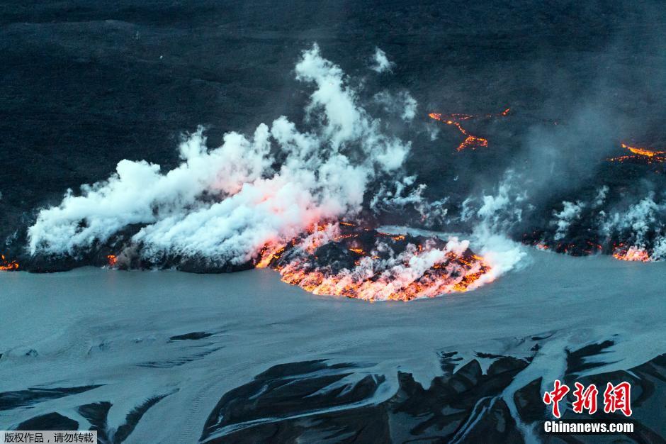 冰島巴達(dá)本加火山爆發(fā)