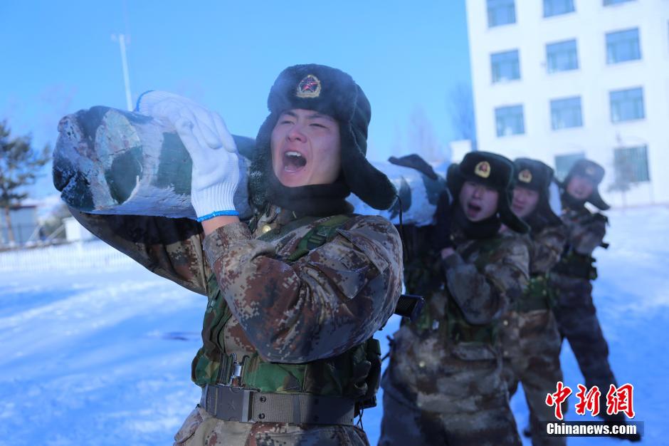 北疆官兵零下32度雪地冬訓