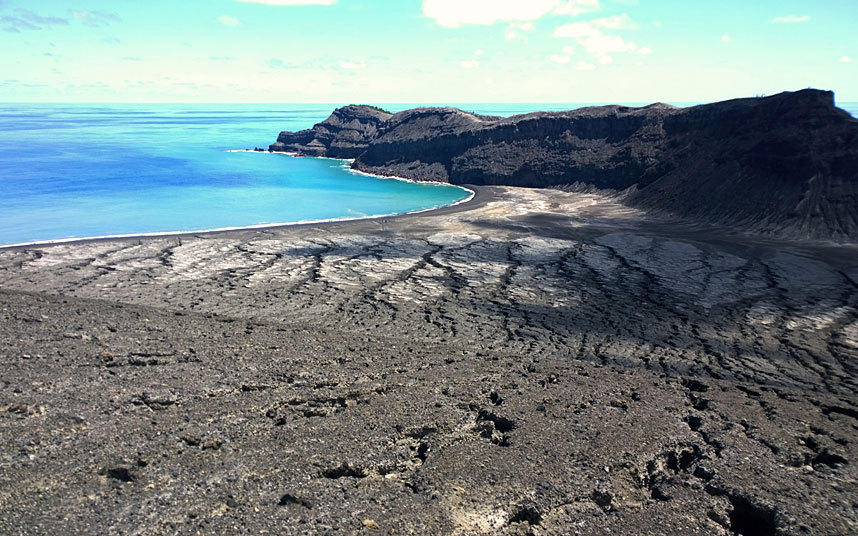 太平洋海底火山噴發(fā)催生新島嶼