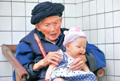 四川最長(zhǎng)壽老人將迎118歲生日 每頓都吃回鍋肉