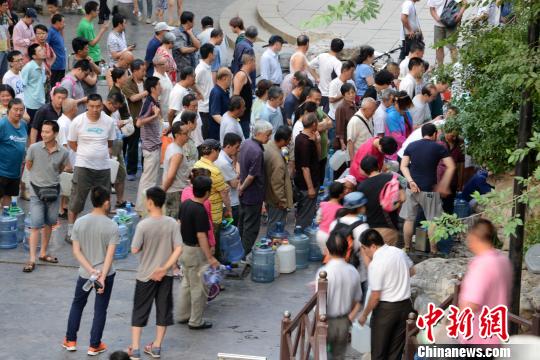 “泉城”濟南四大泉群現(xiàn)停噴危機 黑虎泉停噴